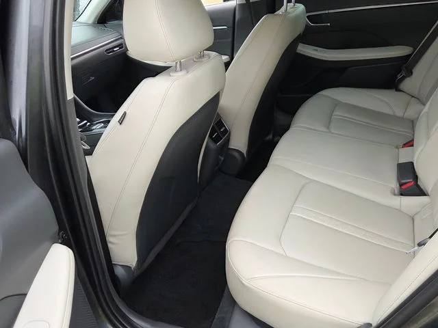 Used 2022 Gray Hyundai Limited image 8