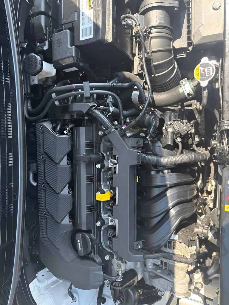 Used 2020  Kia LX image 31