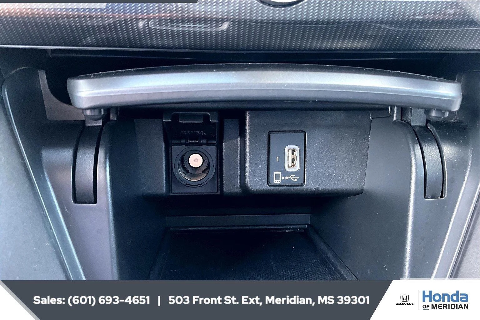 Used 2020 Still Night Pearl Honda Sport image 23