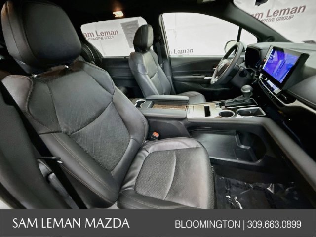Used 2025 Beige Toyota Platinum image 31