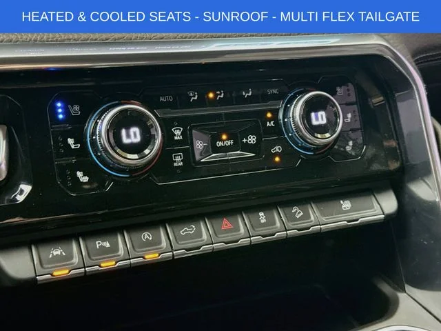 Used 2023 Blue GMC Denali image 16