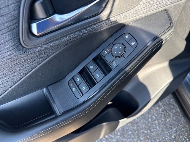 Used 2023 Gray Nissan SV image 12
