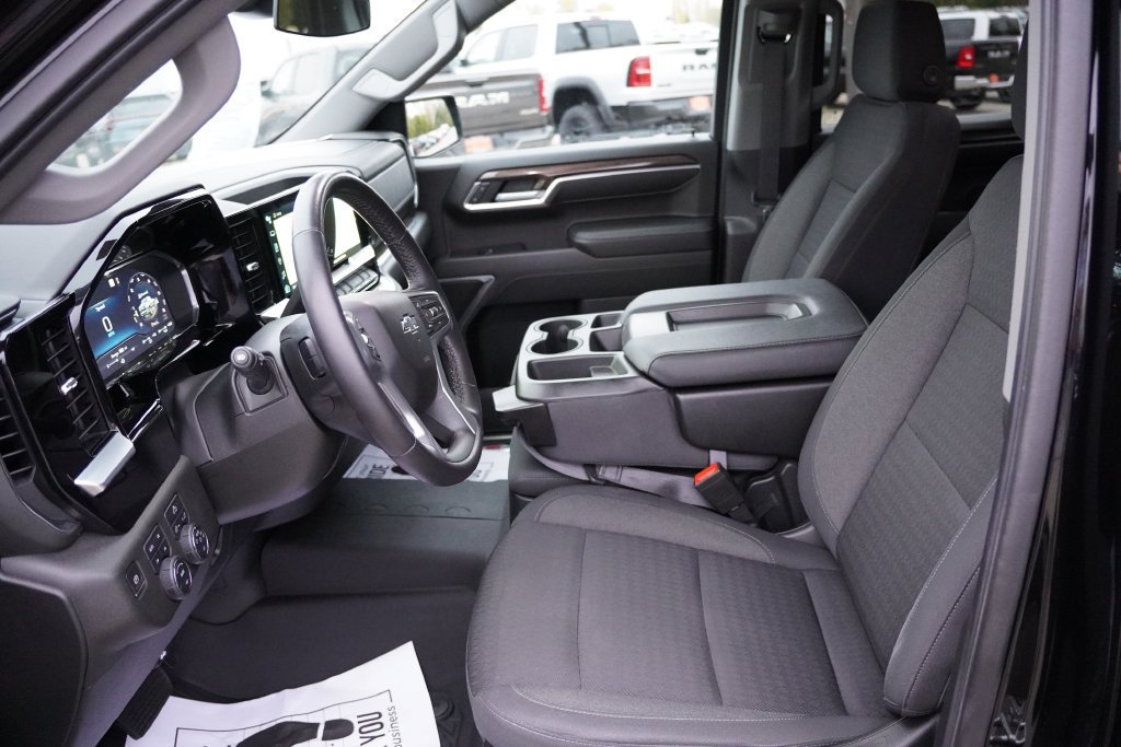 2022 Chevrolet Silverado 1500 RST - Photo 15