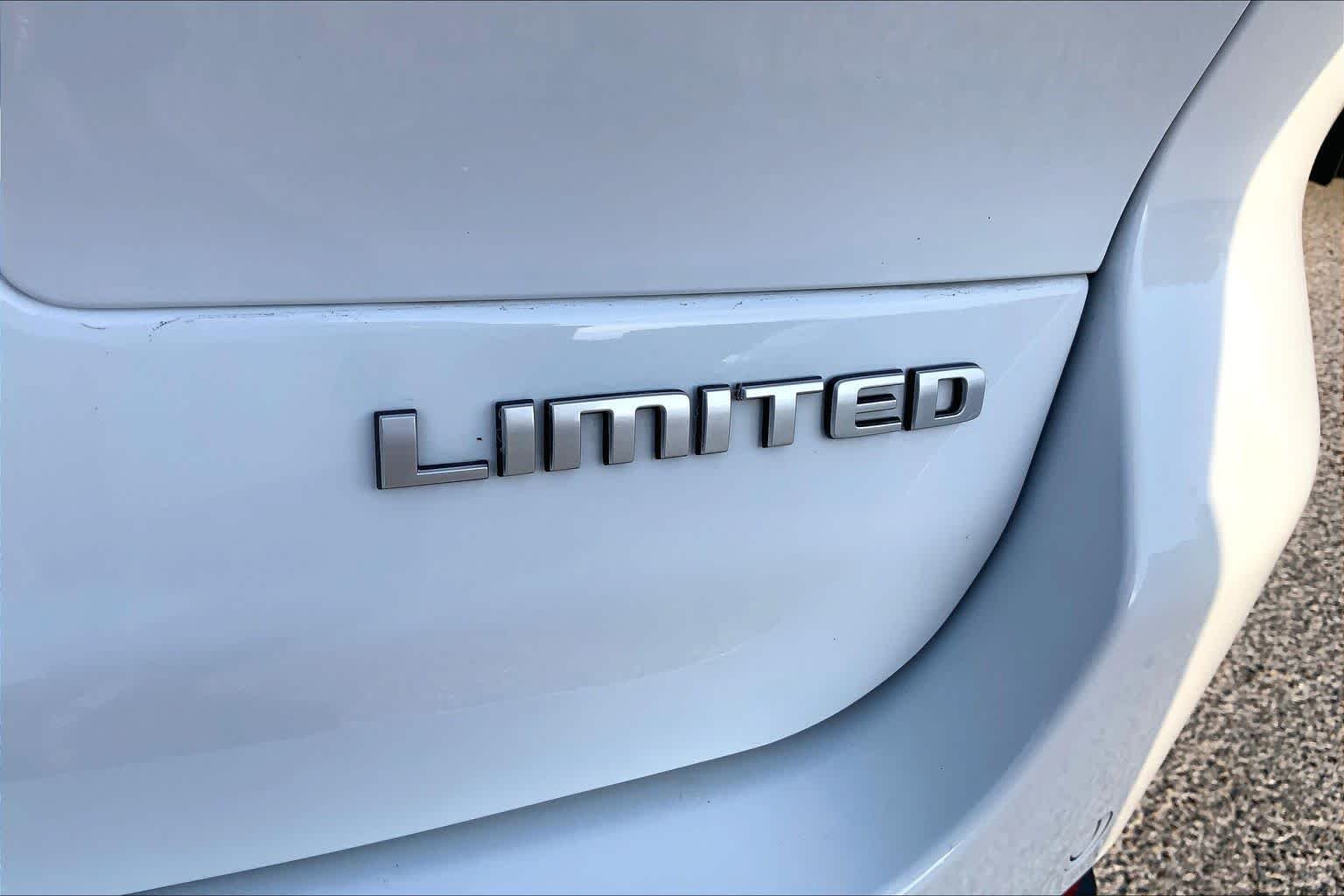 Used 2025 Bright White Clearcoat Jeep Limited image 10