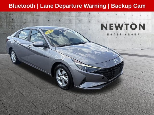 Pre-Owned 2023 Hyundai Elantra SE FWD 4D Sedan