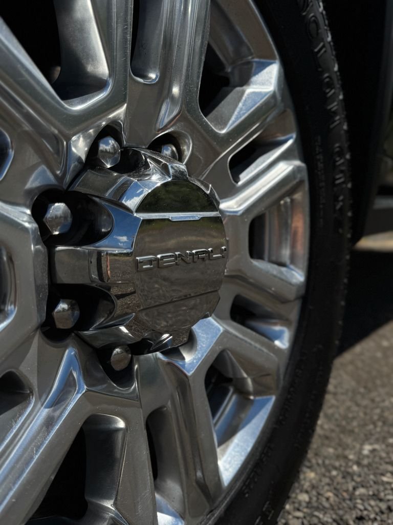Used 2022 Ebony Twilight Metallic GMC Denali image 58