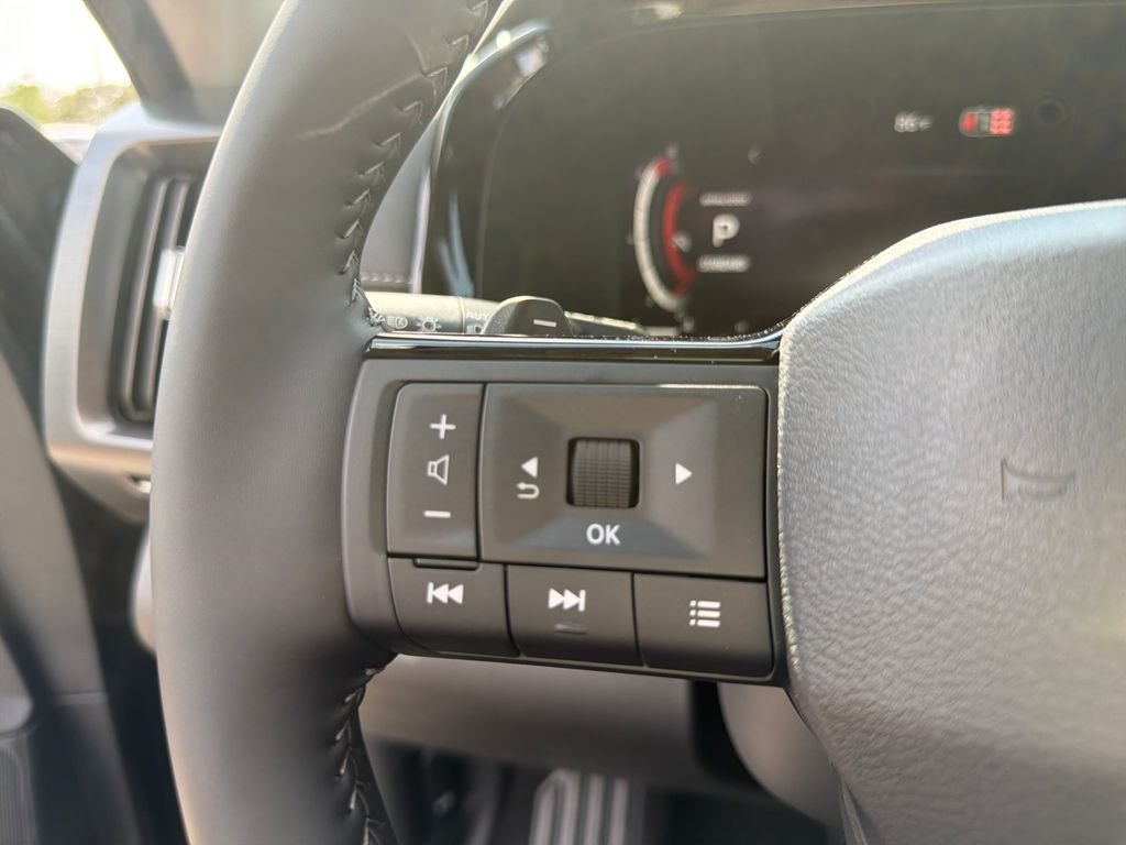 New 2026 Nissan Pathfinder SL 4D Sport Utility