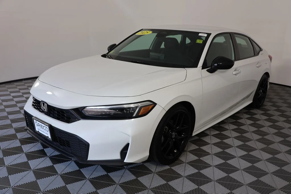 Used 2025 White Honda Sport image 4