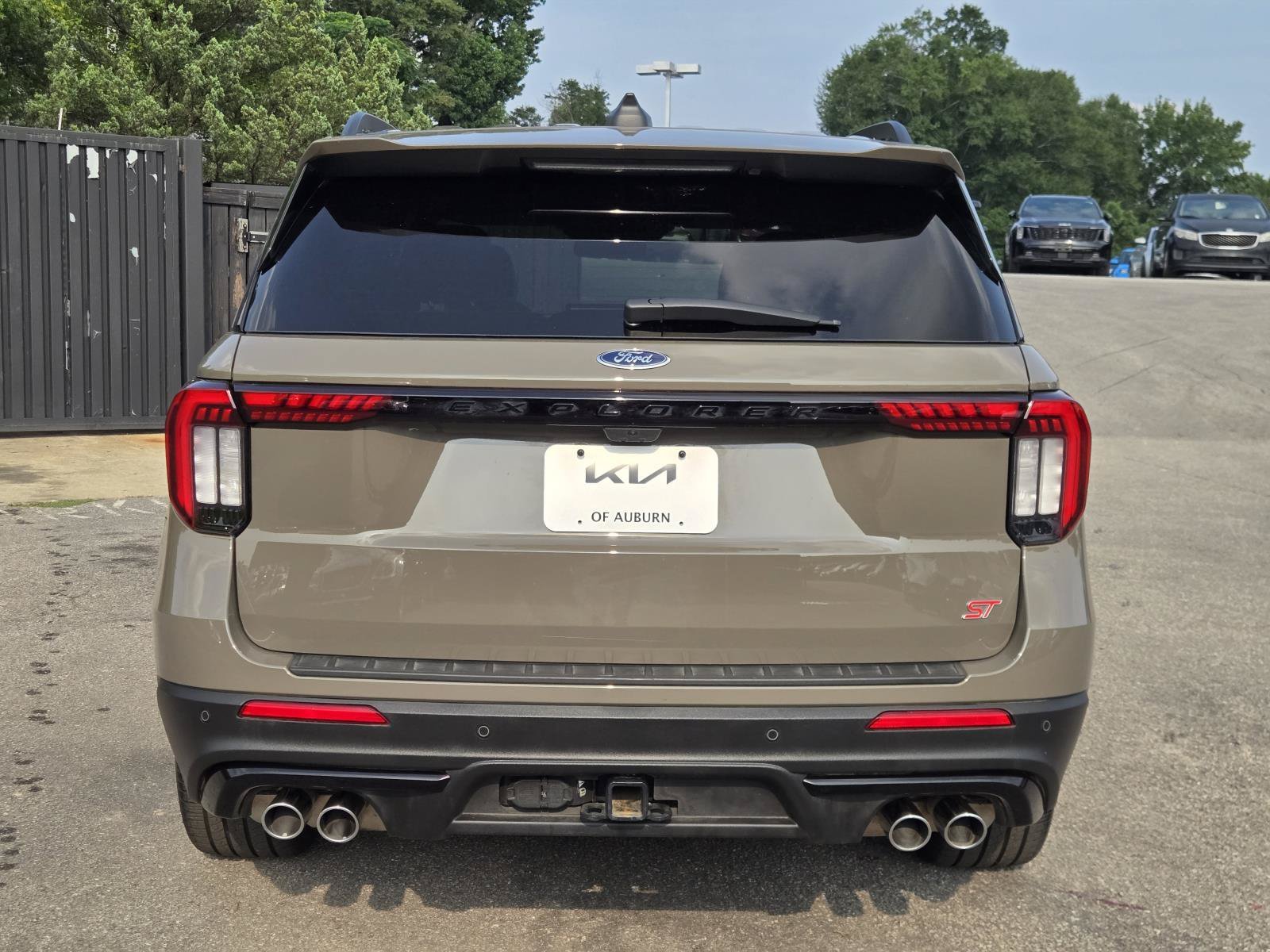 2026 Ford Explorer ST - Photo 7