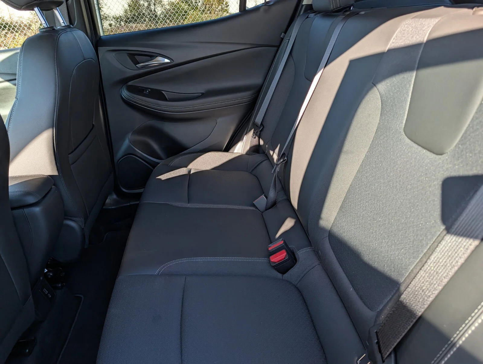 Used 2024 Ebony Twilight Metallic Buick Preferred image 21