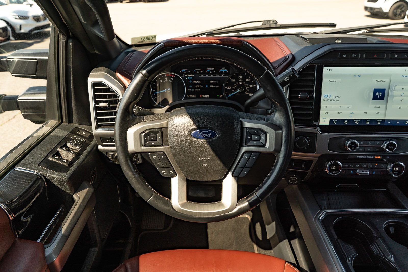 Certified Used 2022  Ford Platinum image 26
