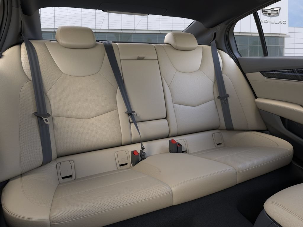 New 2026 Vibrant White Tricoat Cadillac Premium Luxury image 17