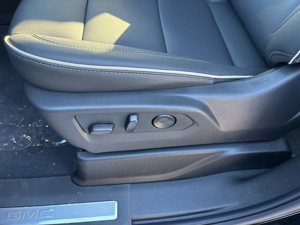2026 GMC Yukon Elevation - Photo 24