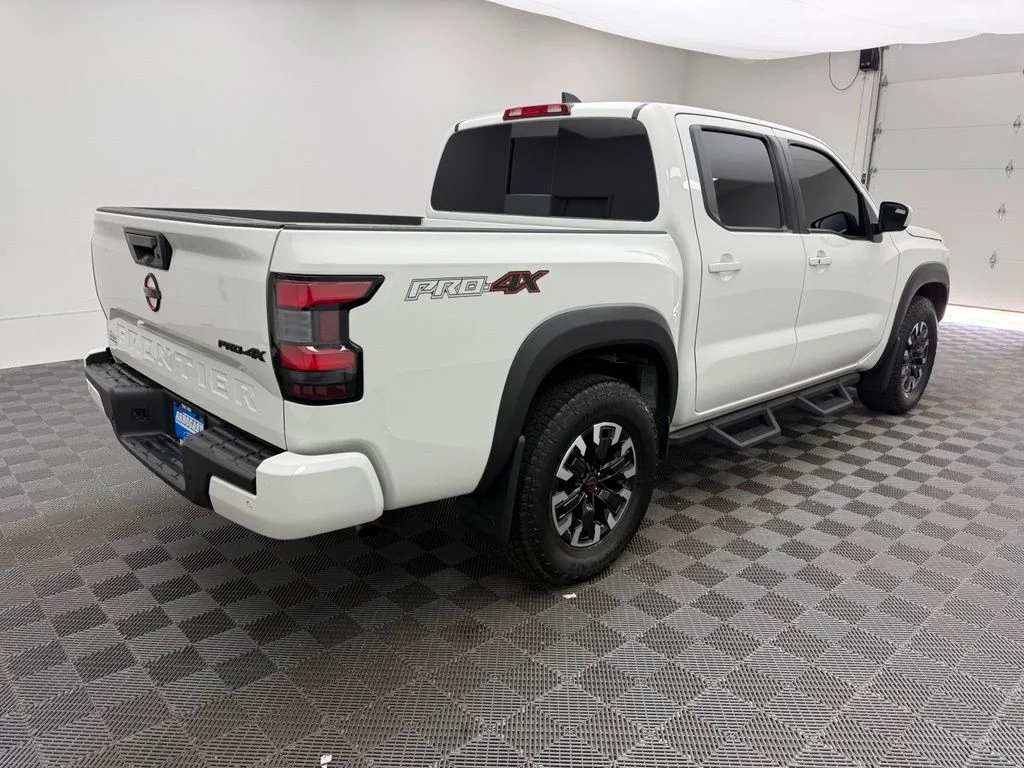 Used 2024 White Nissan PRO-4X image 8
