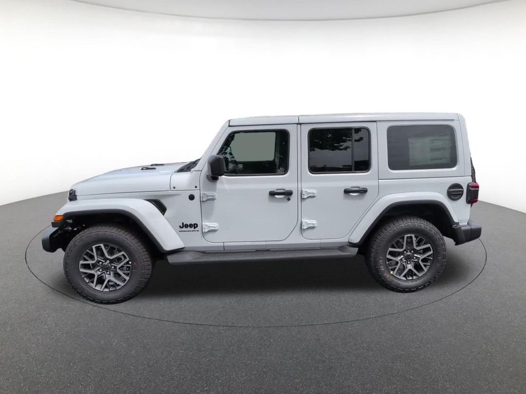 New 2026 Bright White Clear-Coat Exterior Paint Jeep Sahara image 15