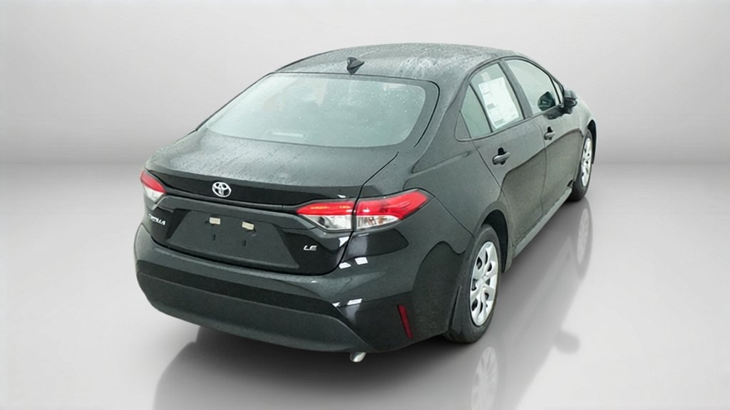 New 2027 Inked Toyota LE image 11
