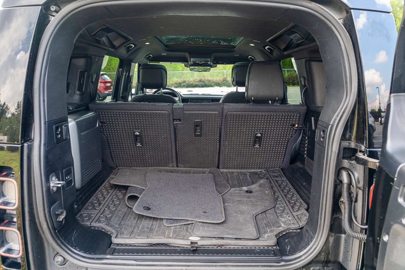 Used 2021  Land Rover X image 26