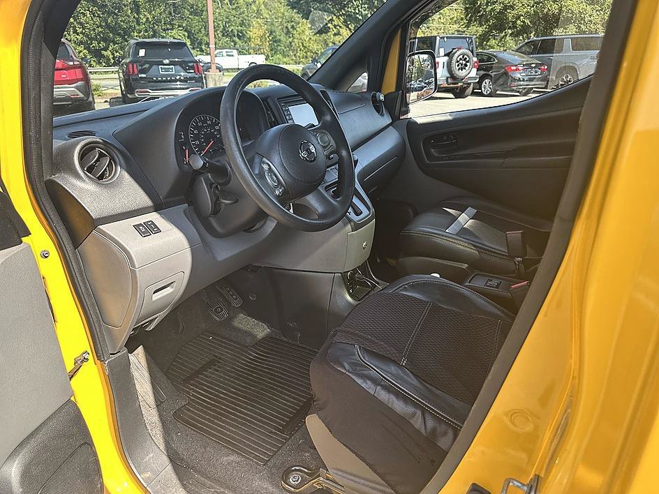 Used 2016 Taxi Yellow Nissan SV image 12