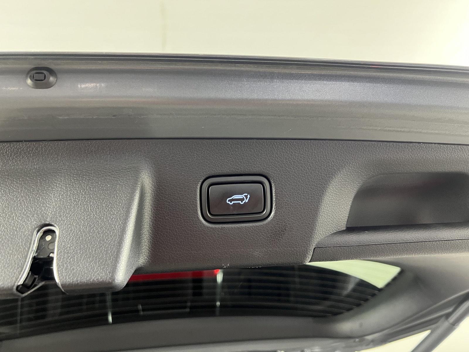 Used 2024 Steel Graphite Hyundai XRT image 15