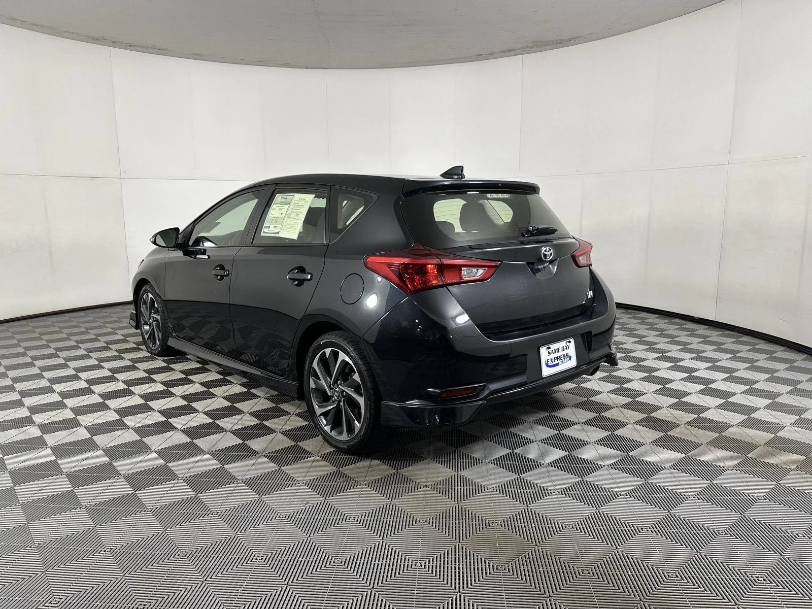 Used 2017 Black Sand Pearl Toyota  image 2