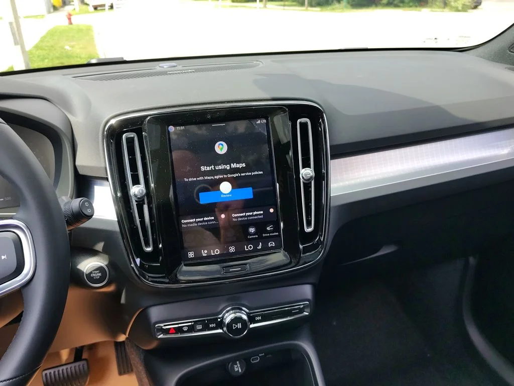New 2026 Crystal White Volvo Ultra image 29