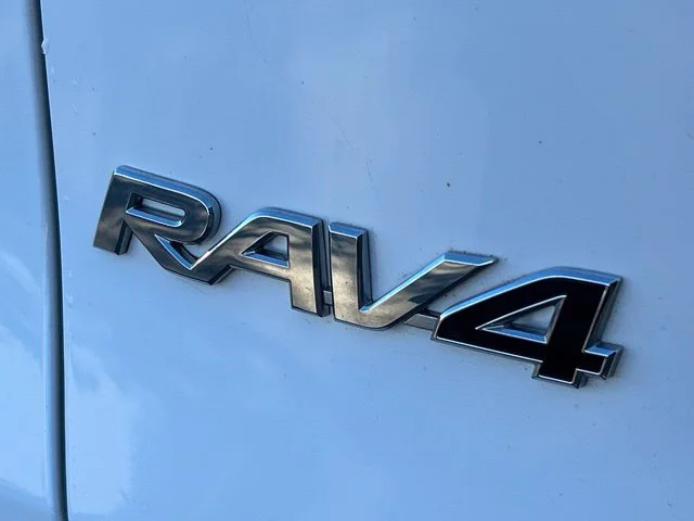 Used 2024 White Toyota XLE image 8