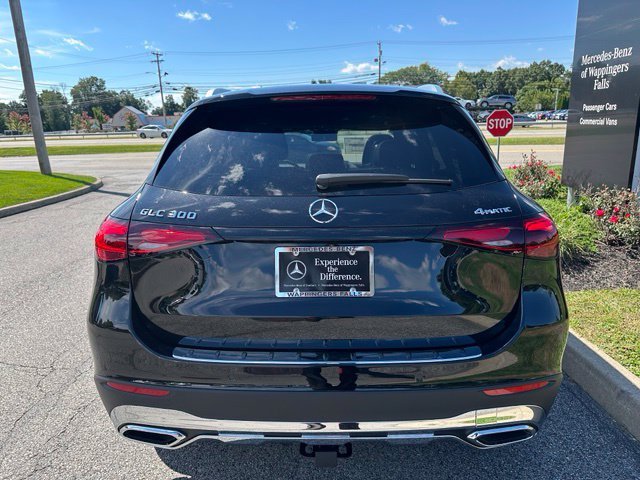 New 2027 Obsidian Black Metallic Mercedes-Benz GLC 300 image 42