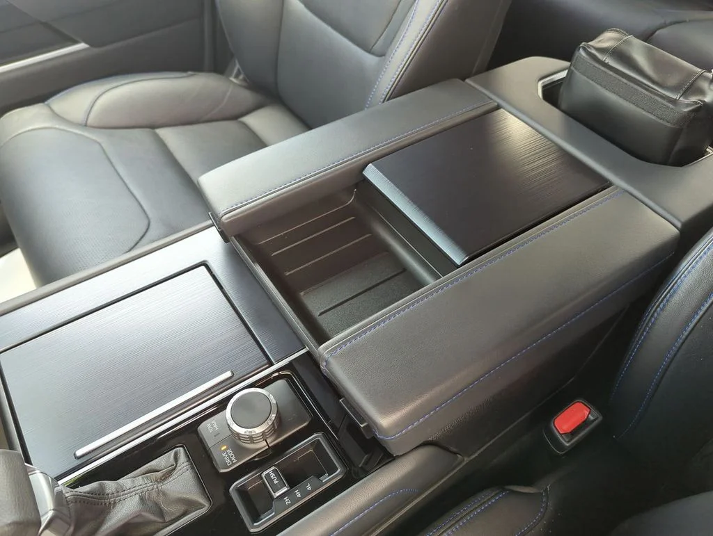 Used 2023 Black Toyota Platinum image 21