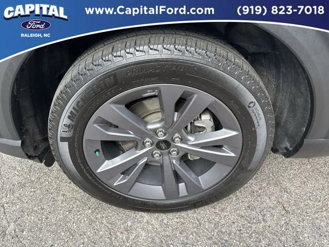 Used 2025 Gray Ford Active image 13
