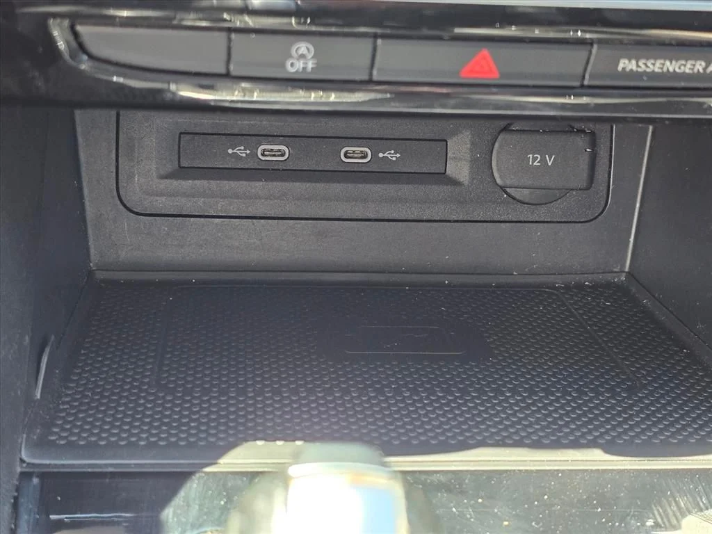 Used 2022 Gray Volkswagen 3.6L V6 SEL Premium R-Line image 19