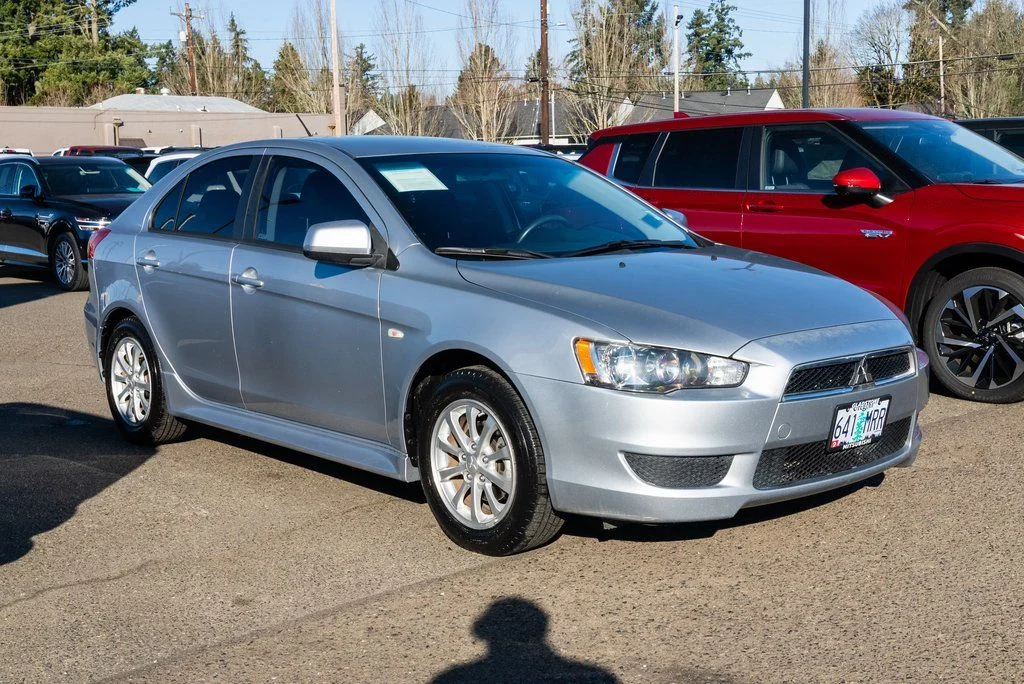 Used 2014 Silver Mitsubishi ES image 1