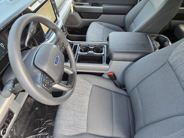 New 2026 Oxford White Ford F-250® XLT image 28