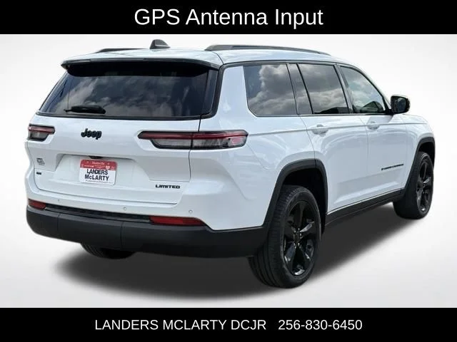 Used 2022 White Jeep Limited image 9