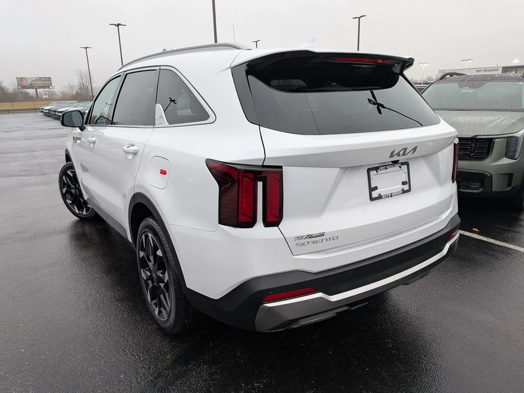 New 2026 White Pearl Kia EX image 5
