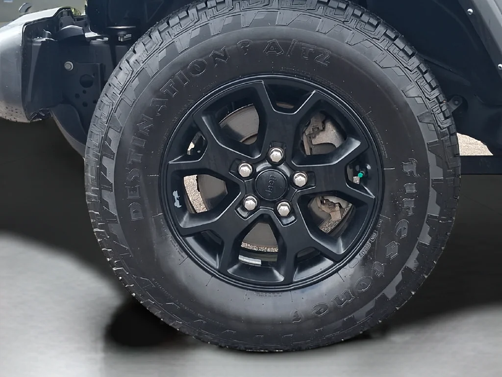 Used 2022 Gray Jeep Unlimited Willys image 34