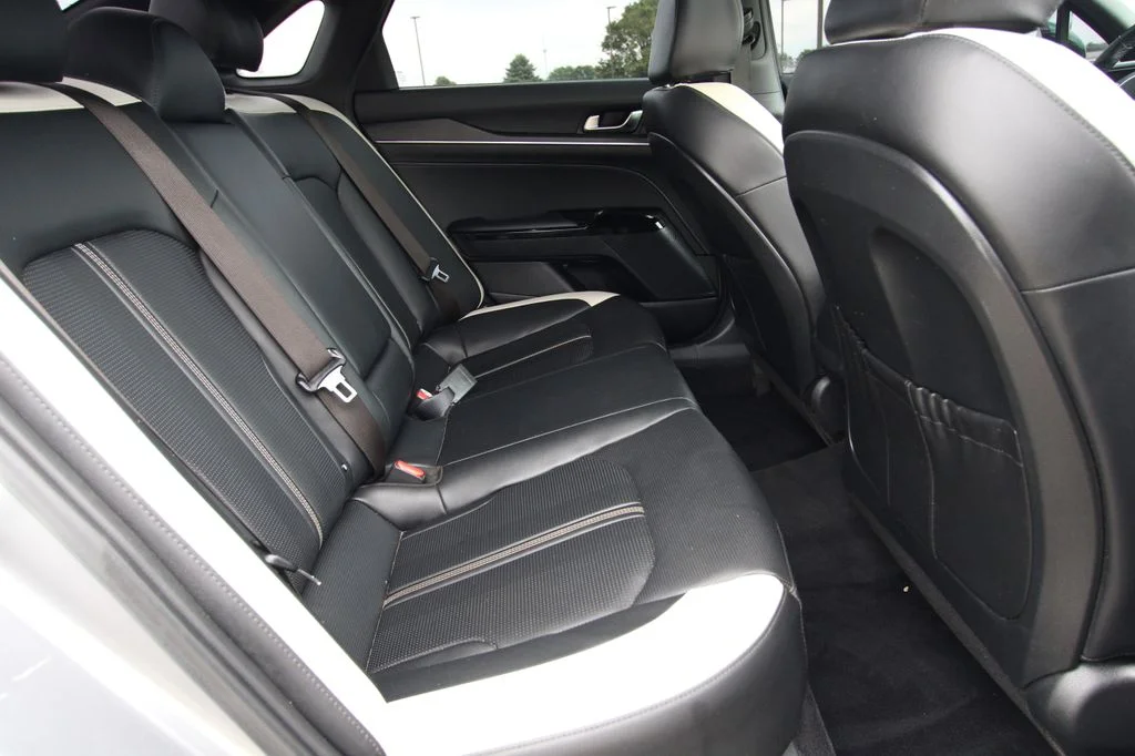 Used 2025 Gray Kia GT-Line image 9