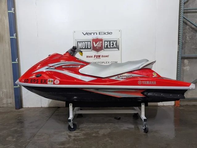 2006 Yamaha WaveRunner VX110 Deluxe