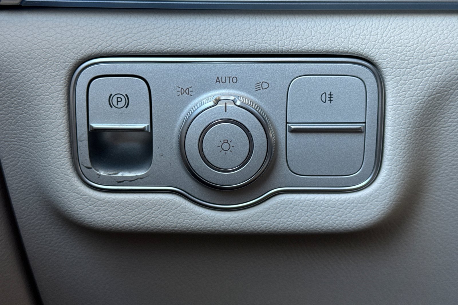 New 2027 Polar White Mercedes-Benz GLS 450 image 28