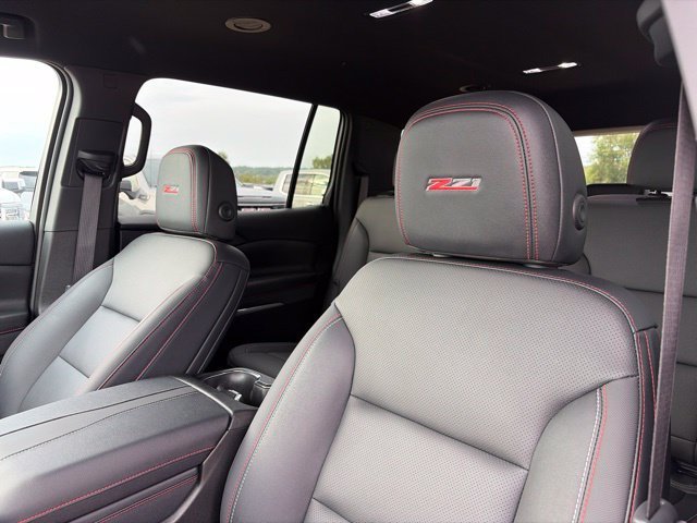 2025 Chevrolet Traverse Z71 - Photo 14