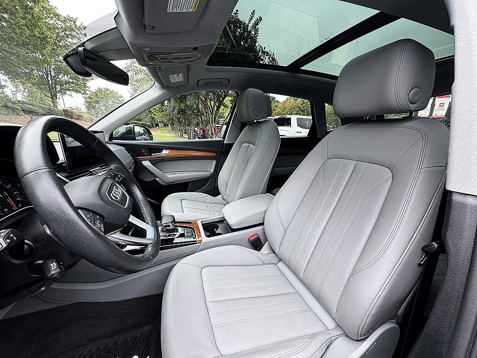 Used 2023 Daytona Gray Pearl Audi S line Premium image 11