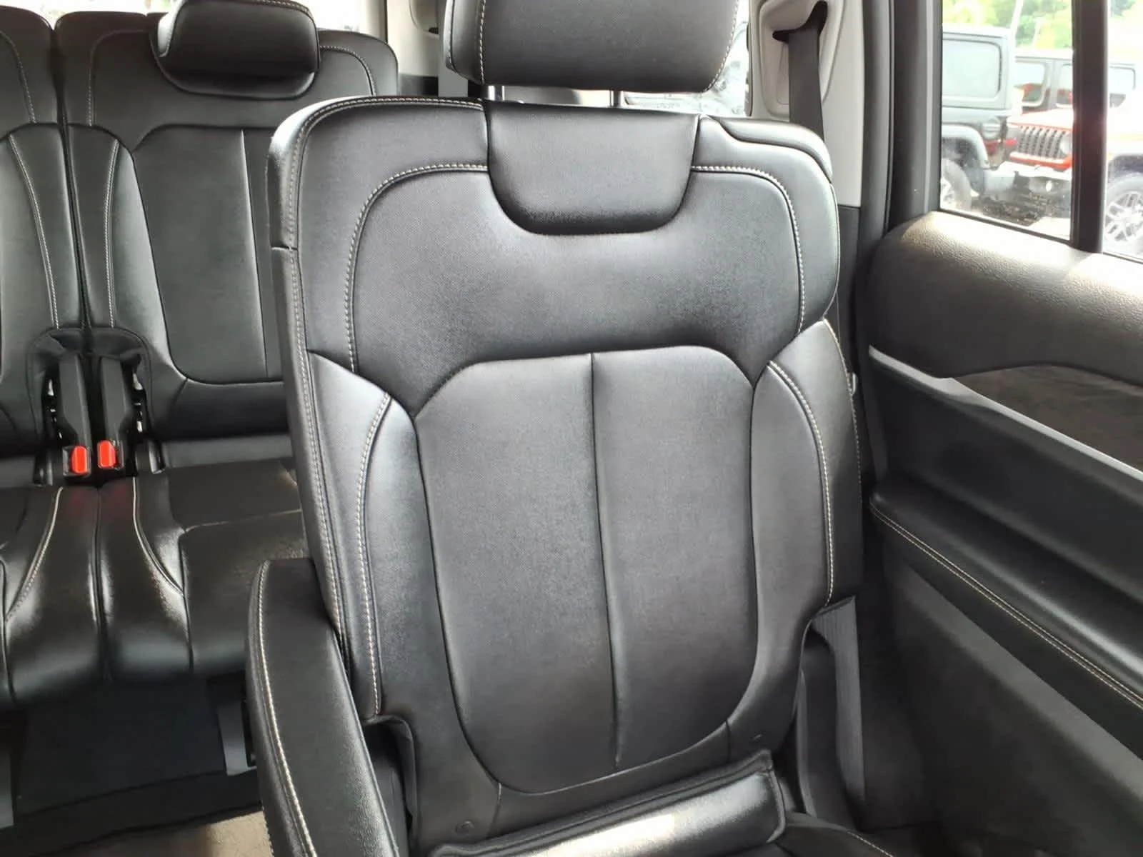 Certified Used 2023 Silver Zynith Jeep Limited image 20
