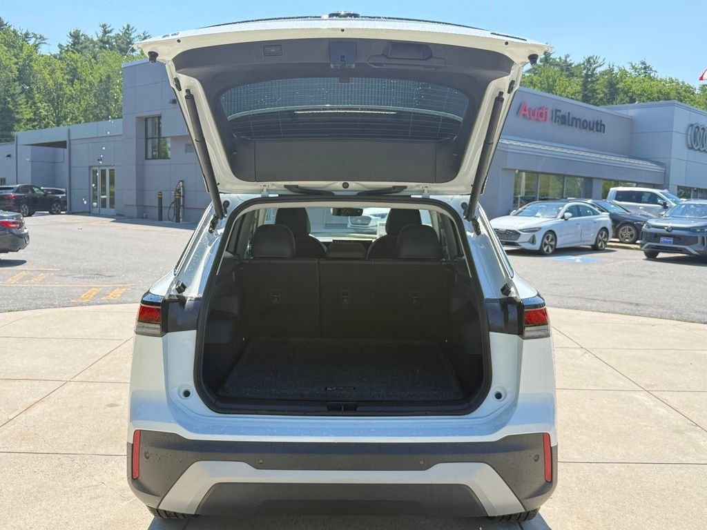 New 2026 White Volkswagen 2.0T SE image 16