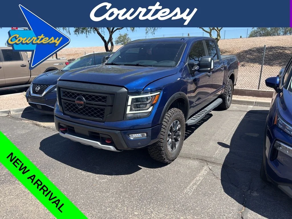 2021 Nissan Titan PRO-4X 4X4 Crew Cab's photo