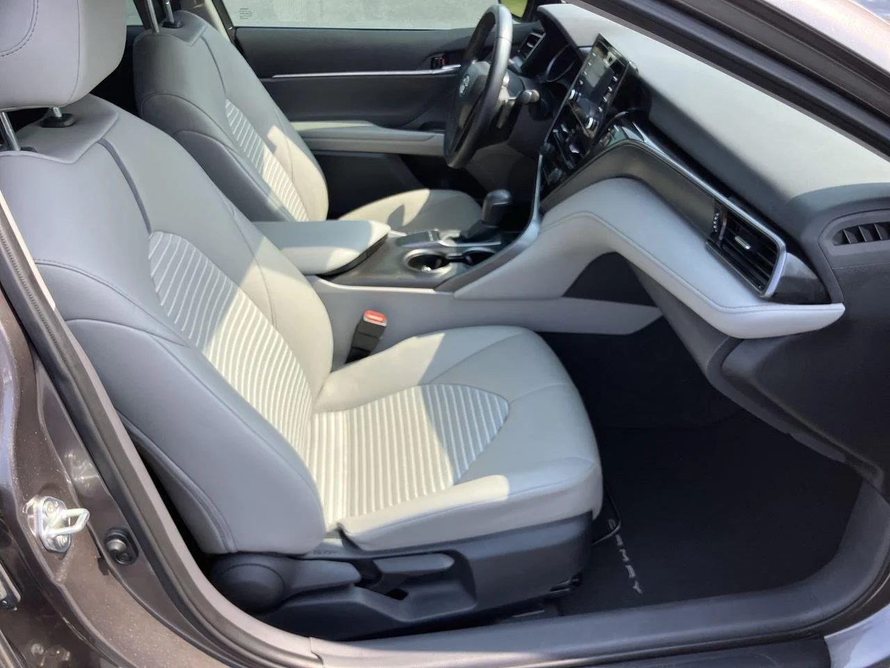 Certified Used 2024 Gray (Predawn Gray Mica) Toyota SE image 31