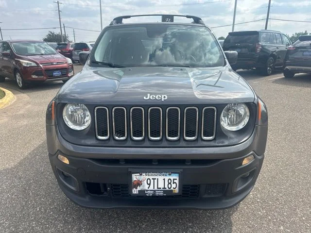 Used 2017 Gray Jeep Latitude image 8
