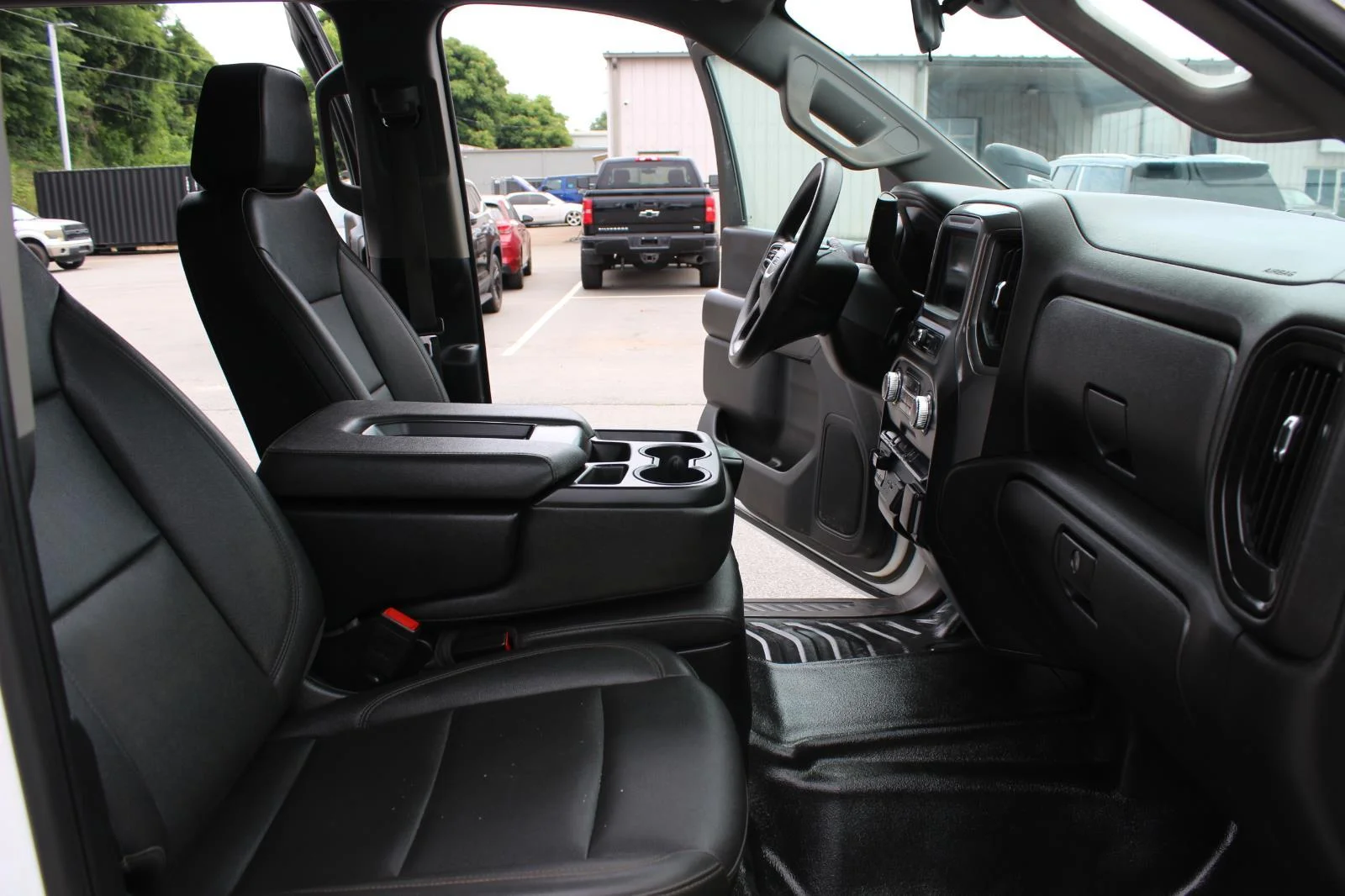Used 2025 Summit White GMC Pro image 32