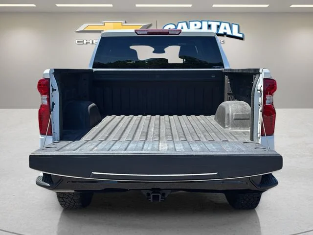 Used 2024 Summit White Chevrolet Custom Trail Boss image 31