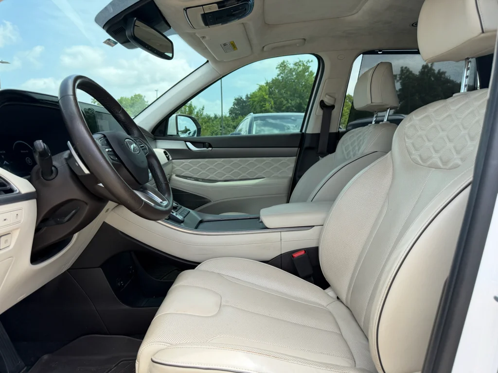Used 2021 Hyper White Hyundai Calligraphy image 10