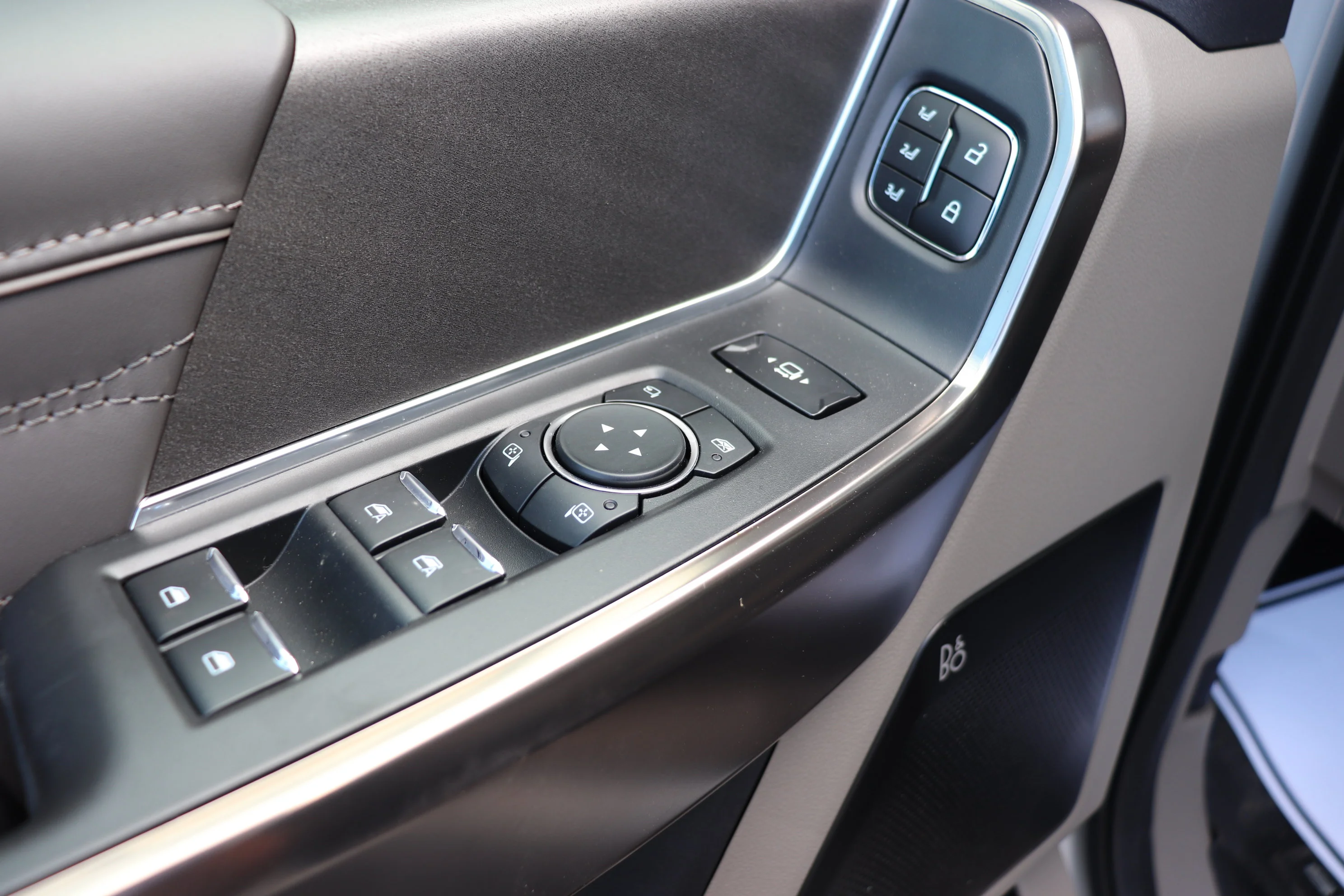New 2026 AVALANCHE Ford Platinum image 11
