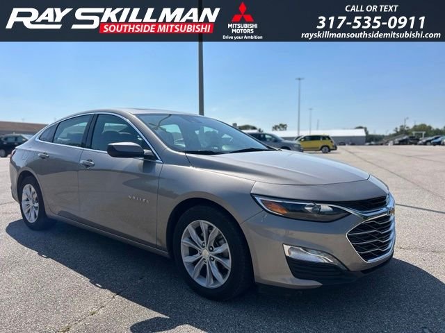 Used 2024 Gray Chevrolet LT image 3